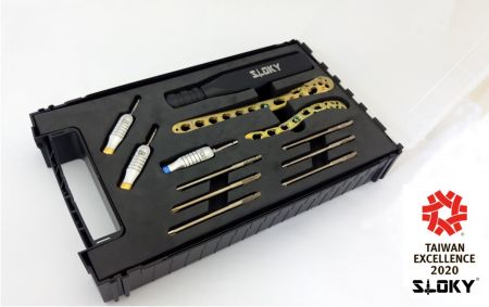 客制及新应用 - Adapter of
Slokytorque screwdriver with 8/12/20mm for bits of Hex, Torx and Torx Plus with different Nm required.<br />